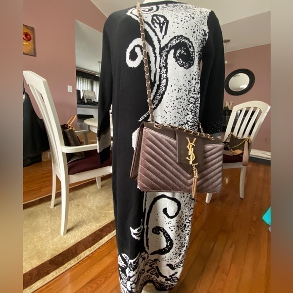 Mulvari Floral Pattern Colour block White Black Sweater Dress Sz M NWOT - Picture 3 of 8